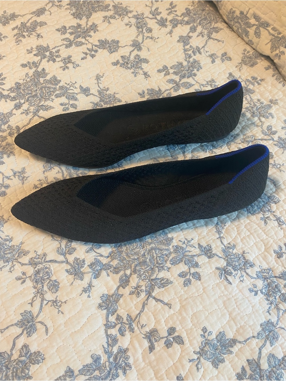 Rothy’s The Point Black Honeycomb Size 8 - Picture 3 of 7